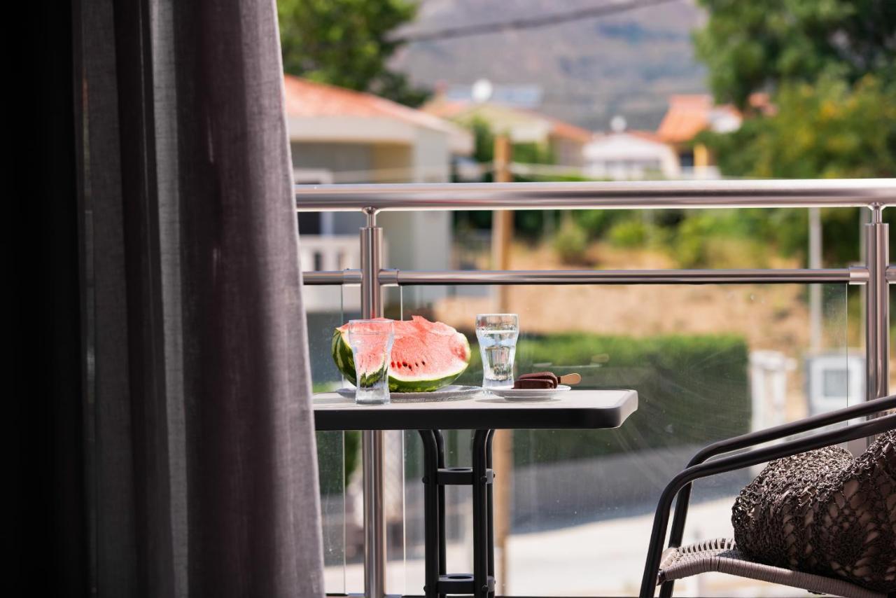Xenia Suites Лименария Екстериор снимка